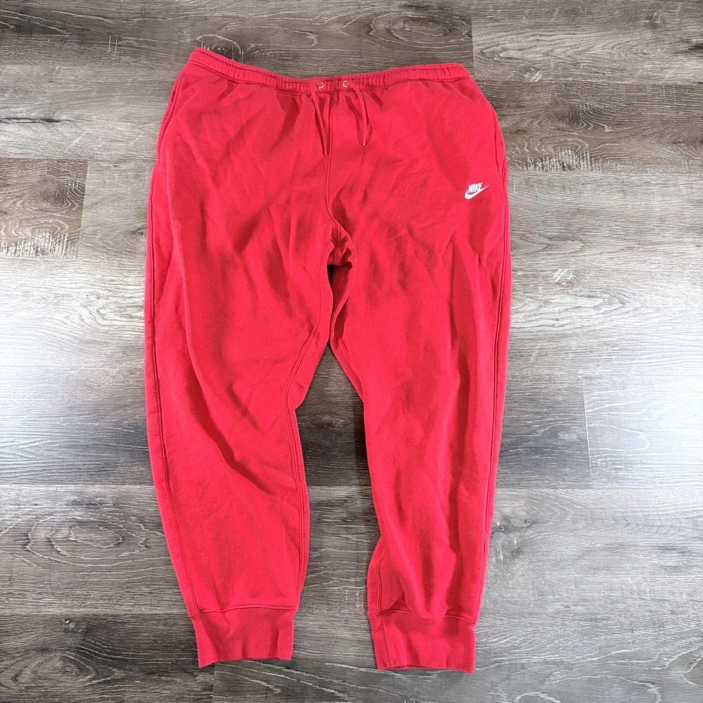 Nike Men's Club Joggers Red‎ Size XXL Nike Swoosh Embroidered *READ*
